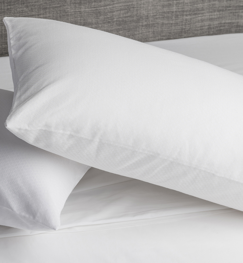 Thermo-regulating pillowcase