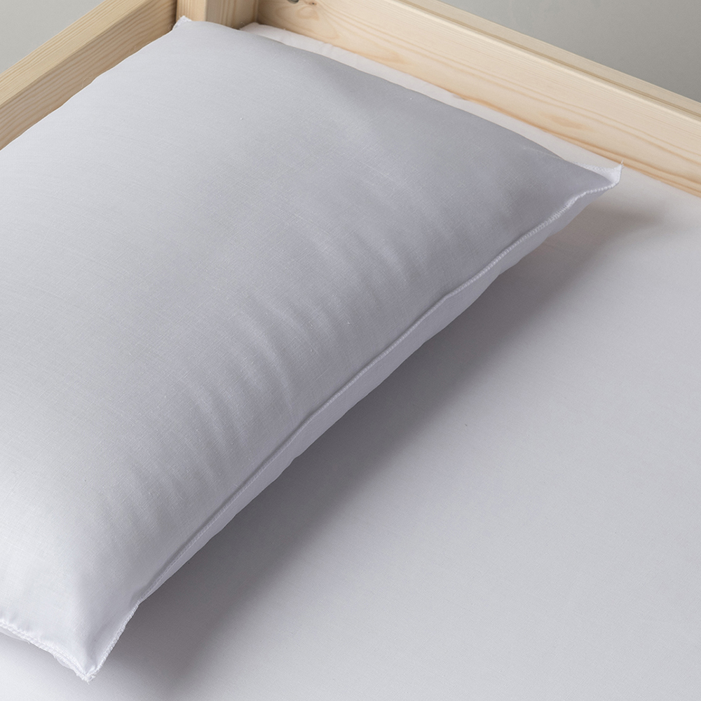 Anti-dust mite cot pillow with cover