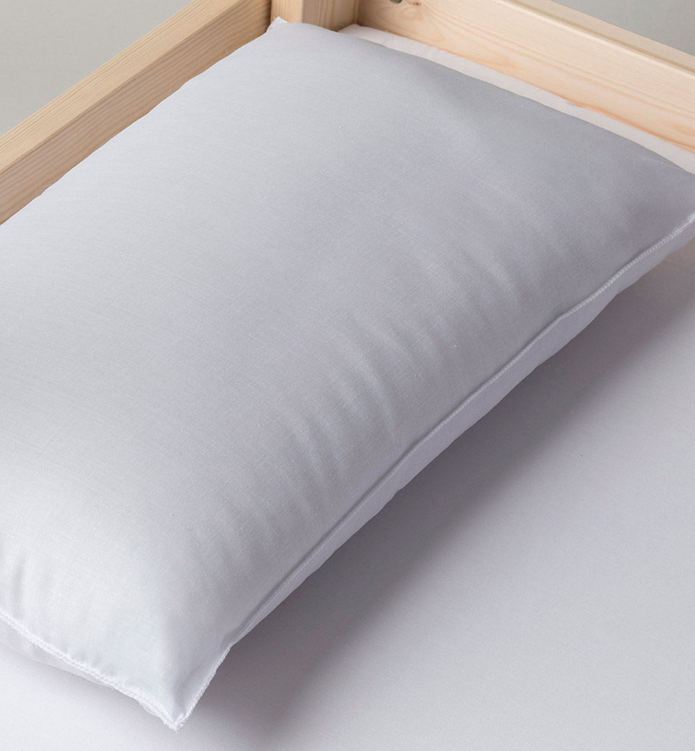 Anti-dust mite cot pillow with cover