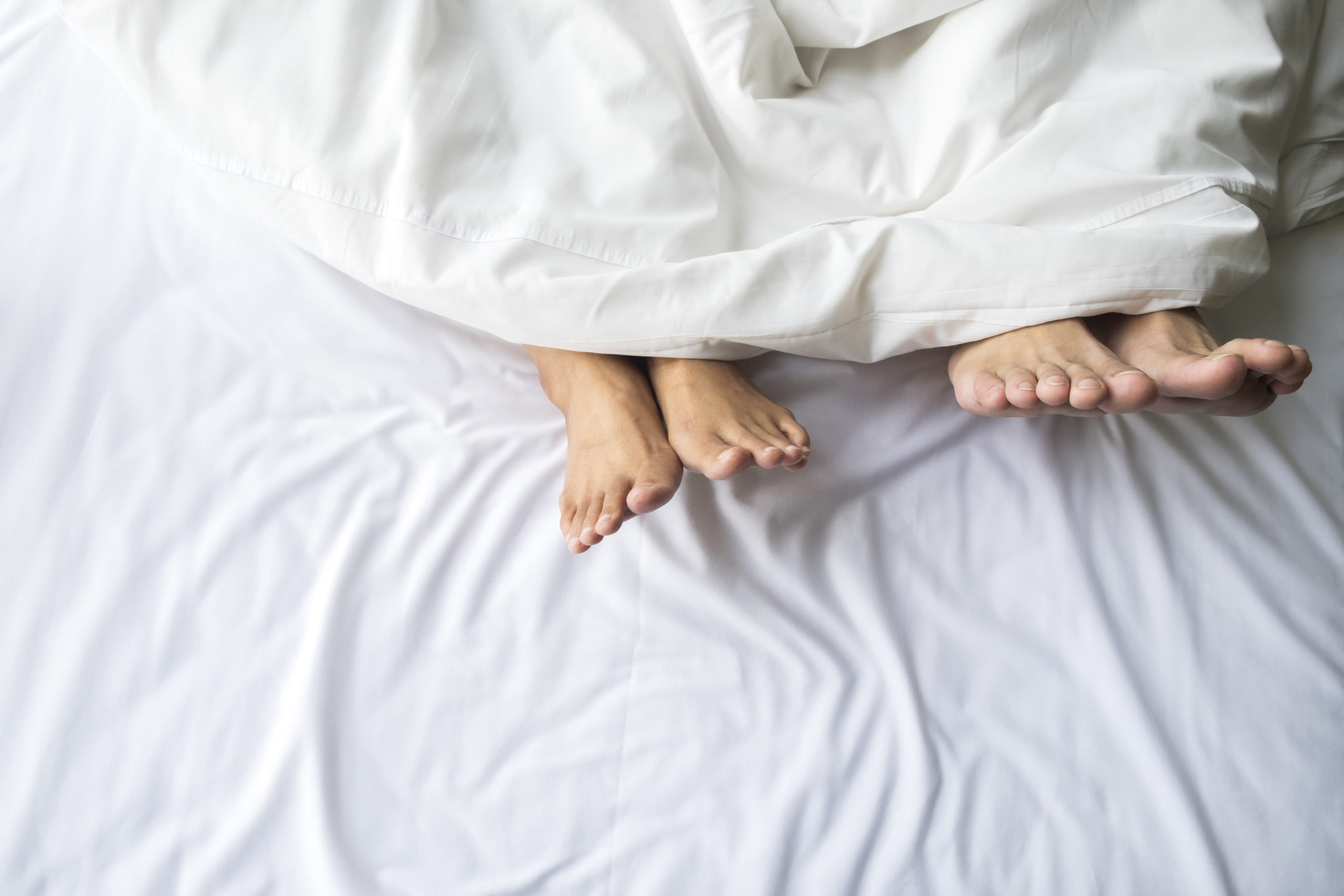¿Es bueno dormir con calcetines?